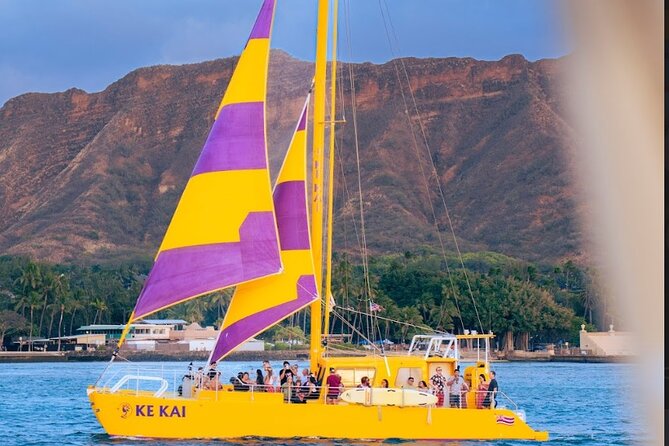 1-Hour Diamond Head Sail of Waikiki Beach - Crew Energy and Complimentary Drinks: The Real Atmosphere