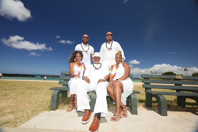 1 Hour Family/Group Photography Honolulu Beautiful and Magical - Honolulu Beach Photography That Feels Effortless in 1 Hour