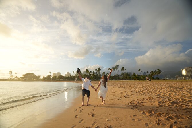 1 Hour Family/Group Photography Honolulu Beautiful and Magical - Weather, Timing, and Small Details That Affect Your Day