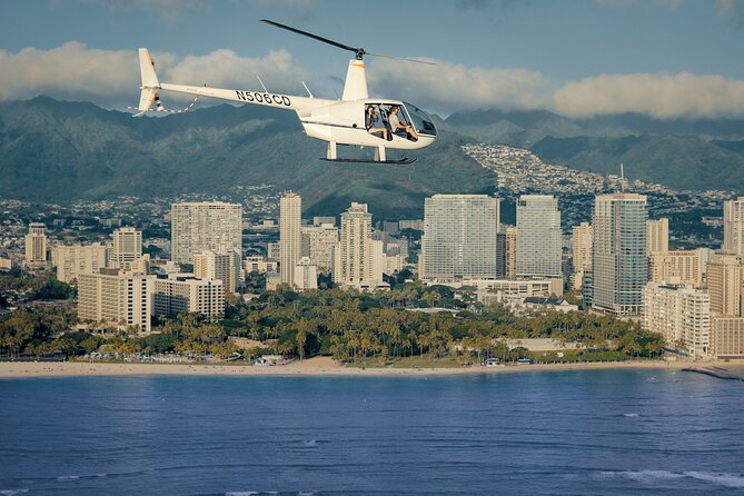 18 Minutes PRIVATE Helicopter Tour in Honolulu - Private helicopter flight basics: headsets, pilot talk, and doors off