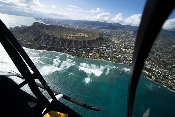 18 Minutes PRIVATE Helicopter Tour in Honolulu - Diamond Head again: crater views and quick aerial context