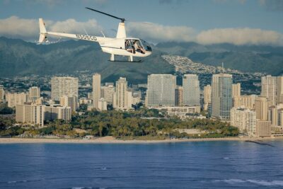 18 Minutes SHARED Helicopter Tour in Honolulu - The Oahu Pass: From Sand Island to Punch Bowl Cemetery