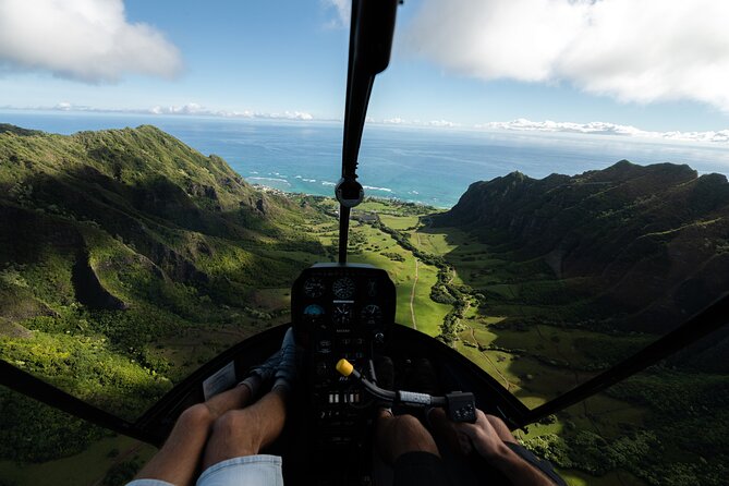 18 Minutes SHARED Helicopter Tour in Honolulu - Safety, Staff, and the Small-Group Feel