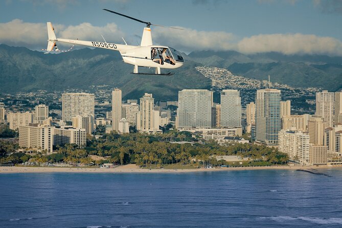 18 Minutes SHARED Helicopter Tour in Honolulu - The Oahu Pass: From Sand Island to Punch Bowl Cemetery