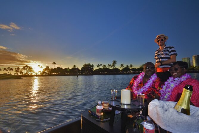 2-Hour Small-Group Gondola Excursion in Waikiki - Waikiki Sightseeing After the Cruise: The Hop-On Hop-Off Perk