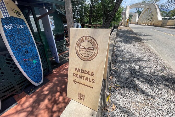 2 hour tandem kayak rental at our private launch area in Hale'iwa - Amenities Before and After: The Quiet Luxury of a Private Deck
