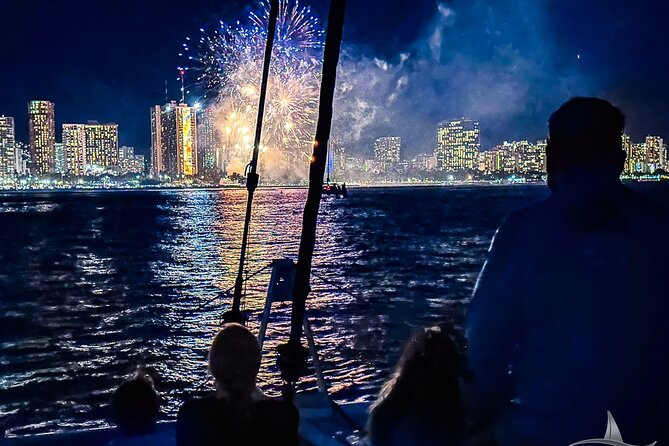 2hr Luxury Private Sailing Catamaran for 7-12 People - Price and value: $1,495 per group and when it’s a smart splurge