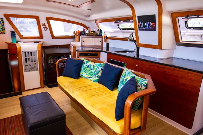 2hr Luxury Private Sailing Catamaran in Waikiki for 1-6 People - Who this charter suits best