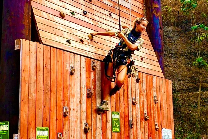 Adventure Course Extreme Including Climbing Wall & Rappel - The aerial obstacle course: 18 elements that test balance and nerve