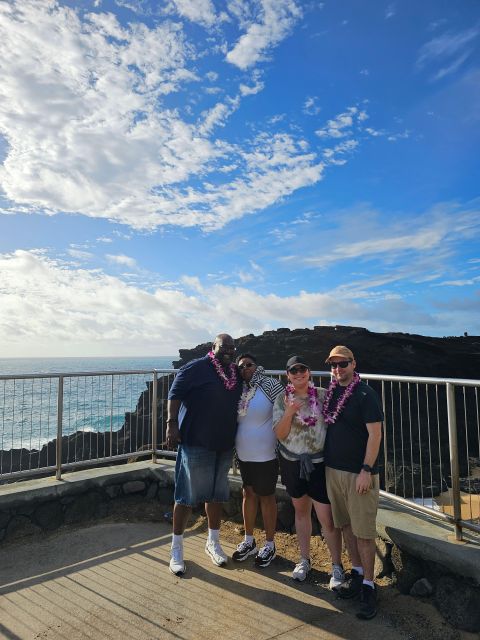 Amazing Circle Island Tour - Iolani Palace and the Kamehameha statue: a last look at Hawaii’s story