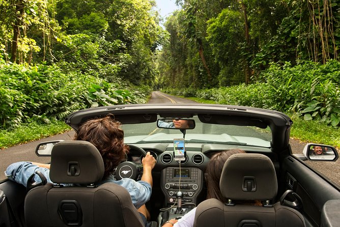 Amazing Oahu Adventure Bundle: 6 Self-Guided Audio Tours - How the audio “tour guide” behaves while you’re on the road