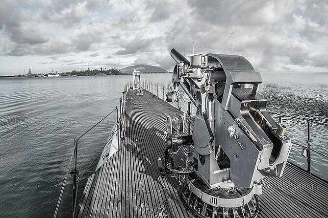 Battleships of World War II Departing from Waikiki Area - Key highlights worth clocking early
