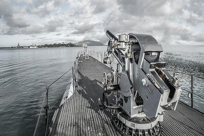 Battleships of WWII at Pearl Harbor from Big Island - USS Arizona Memorial: quiet, the wreckage, and the names on the wall