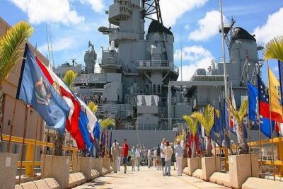 Battleships of WWII at Pearl Harbor from Waikiki - Visitor Center Orientation and the USS Arizona Memorial Quiet Hour