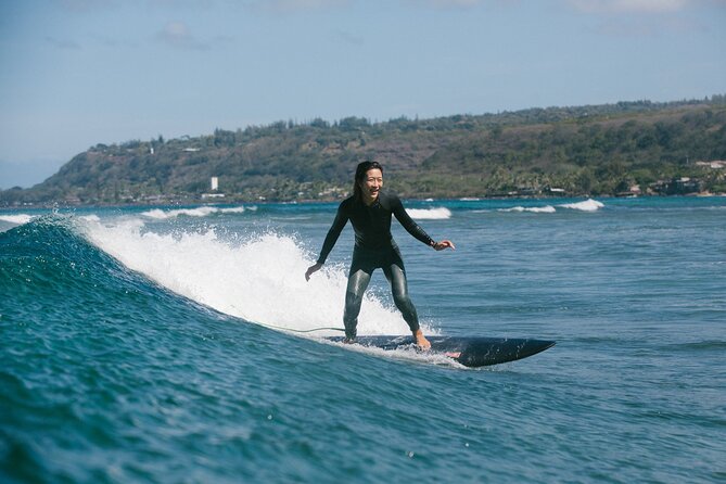 Beginner Surf Lesson in North Shore, Oahu - Group lesson vs private lesson: how you get wave time either way