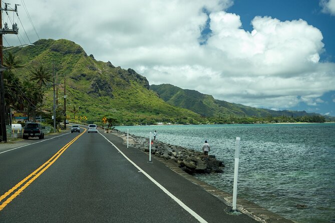 Best Of Oahu: Grand Circle Island Small Group Tour From Waikiki - Guide matters: the difference between a good day and a great one