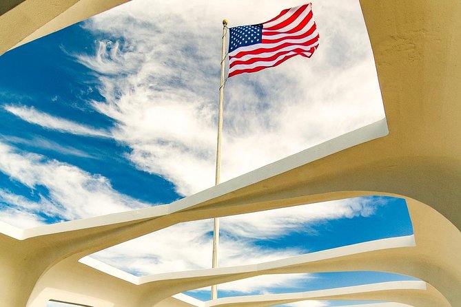 Best of Oahu: Pearl Harbor & Oahu Circle Island Tour from Waikiki - North Shore towns and beaches: a real feel for Oahu’s other side