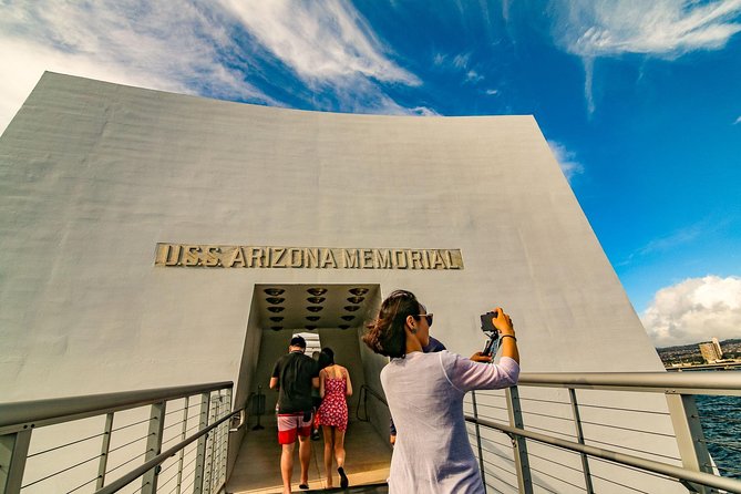 Best Of Pearl Harbor: The Complete Experience Tour - Pearl Harbor Historic Sites Visitor Center: Where Your Day Gets Context
