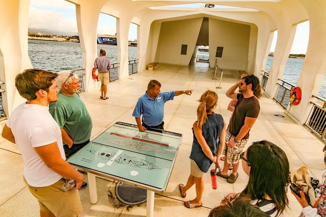 Best Of Pearl Harbor: USS Arizona Memorial & Historic Honolulu - Stop 1: Pearl Harbor Historic Sites Visitor Center (a fast start)