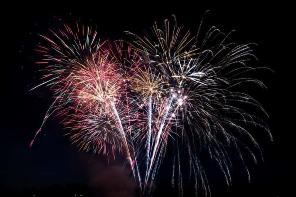Board from Waikiki Beach: Friday Night Fireworks sail - Summer High Tide Means a Different Boarding Location