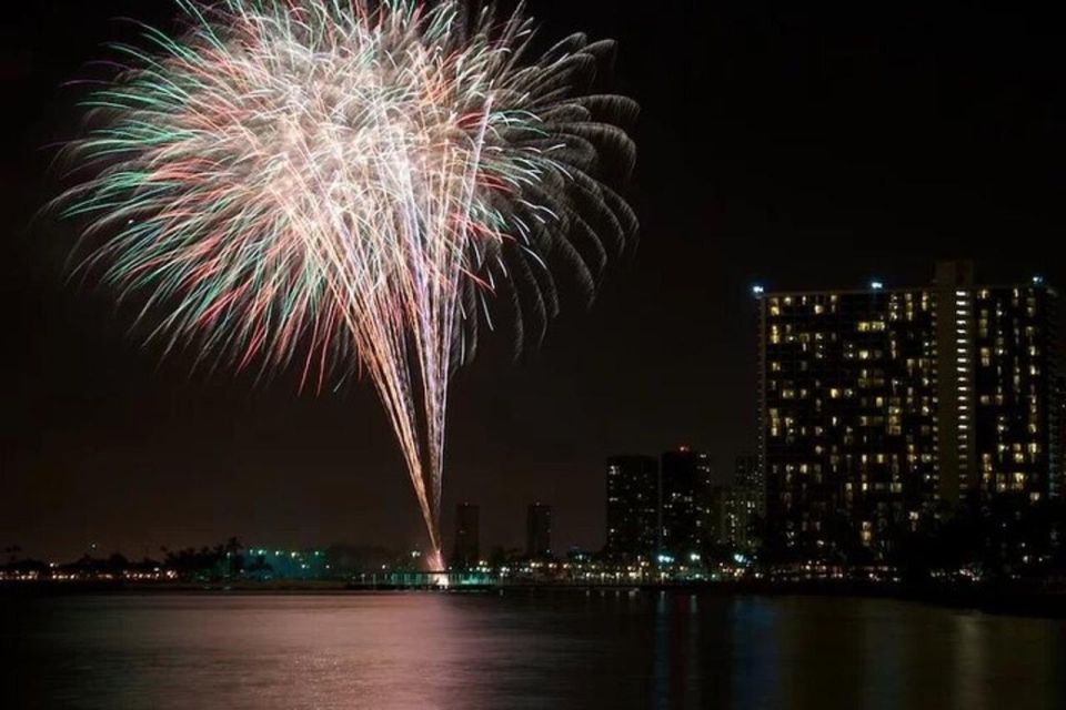 Board from Waikiki Beach: Friday Night Fireworks sail - Price and Value: Is $72 Worth It?