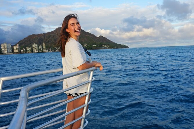 BYOB Sunset Cruise Waikiki - The Crew and Local Music That Set the Tone
