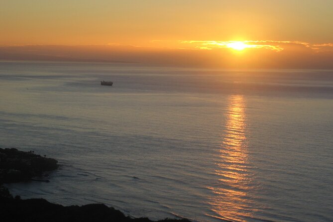 Diamond Head Shuttle with Malasada - The View From the Rim: 360 Degrees, Morning Light