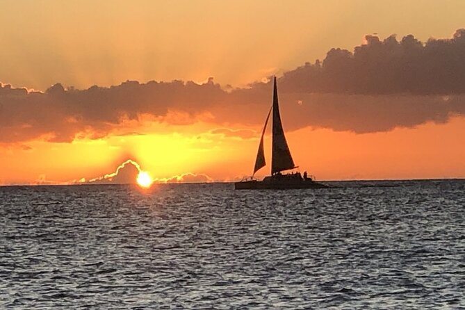 Diamond Head Sunset Sail - Comfort and Practicalities: What to Bring for a Smooth Ride