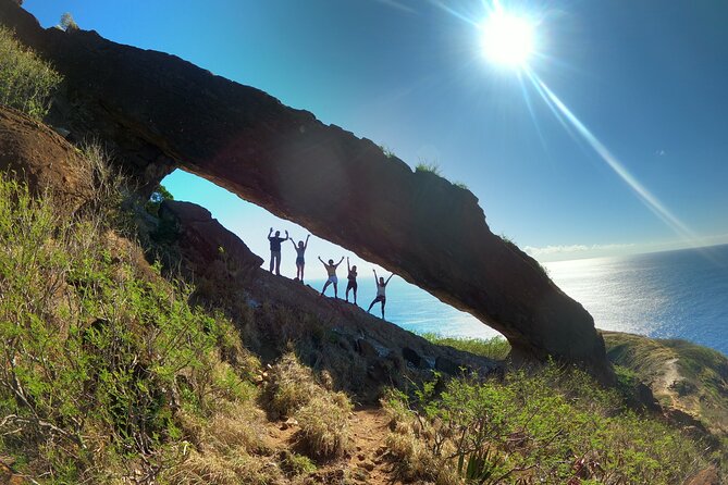 East Side Tour -Hike, Beach, Food, Photo - Pickup, timing, and why the max-7 group matters