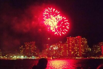 Friday Fireworks Dinner Sail from the Hilton Hawaiian Village - The ship and vibe: Spirit of Aloha, casual deck time, and bar fuel