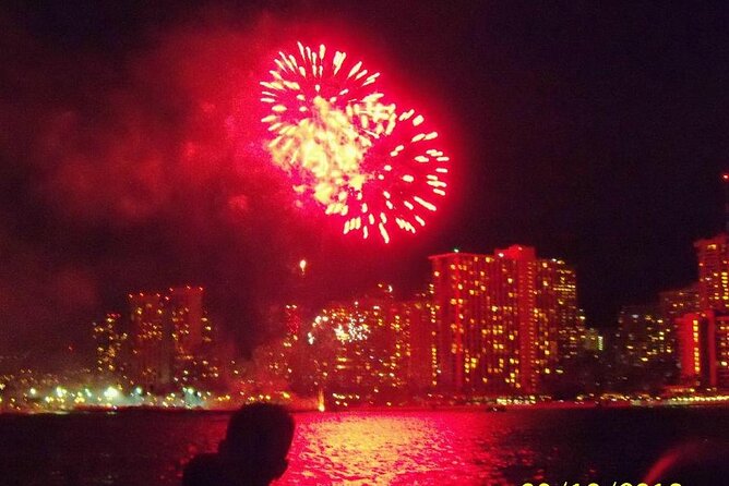 Friday Fireworks Dinner Sail from the Hilton Hawaiian Village - Dinner on board: what individualized dining means (and what to expect)