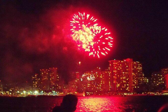 Friday Fireworks Dinner Sail from the Hilton Hawaiian Village - The ship and vibe: Spirit of Aloha, casual deck time, and bar fuel