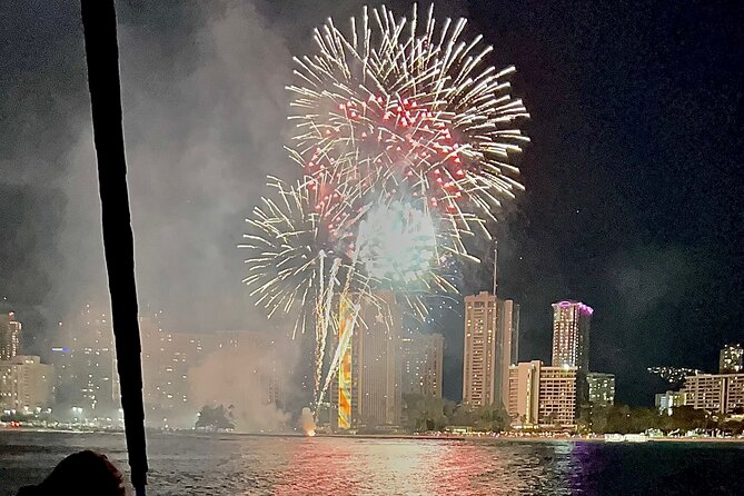 Friday Night Firework Cruise in Waikiki - Seating, comfort, and the “will my group stick together?” question