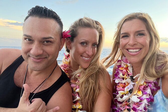 Friday Night Waikiki Fireworks Cruise - Onboard reality: what’s included, what’s extra, and what to pack