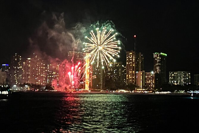 Friday Night Waikiki Fireworks Cruise - Getting to Living Ocean Tours at Ala Moana (without missing it)