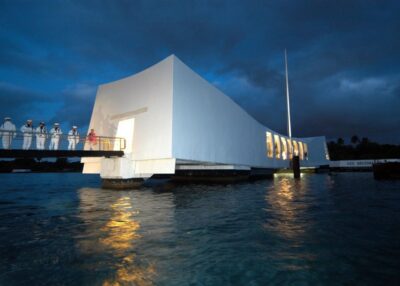 From Waikiki: Pearl Harbor USS Arizona Memorial Program - The Pearl Harbor Visitor Center: getting oriented without the chaos