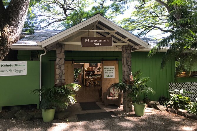 Full-Day Circle Island Guided Tour of Oahu - Byodo-in Temple: the cultural stop that needs extra time and $7