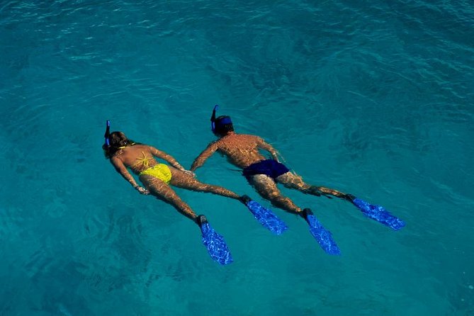 Half Day Oahu Combo Adventure: Bike, Sail and Snorkel - Photo moments and the quick transition to the water