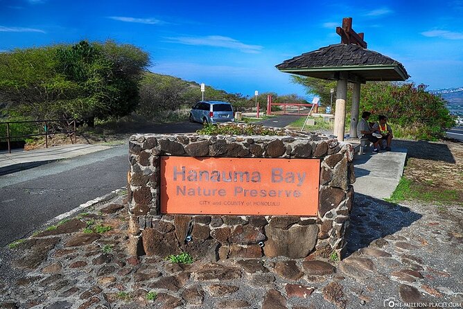 Hanauma Bay Experience with Admission Ticket and Equipment - Why Hanauma Bay Nature Preserve Feels Different
