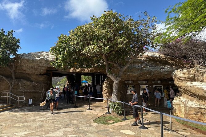 Hanauma Bay Snorkel Lesson - What the 1-hour snorkel lesson at Hanauma Bay looks like