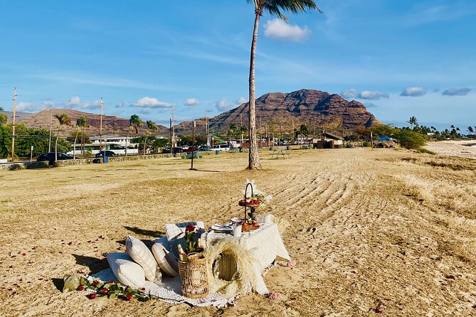 Hawaii Beach Picnic Date - The 30-minute photo session: fun memories, not a pro shoot