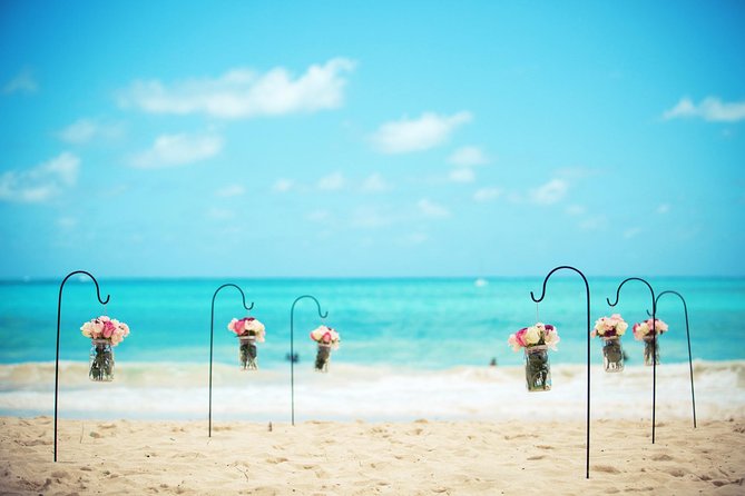Hawaii Wedding - Aloha Beach Wedding and Photo Session - The itinerary, broken down: Waialae Beach Park and what you’ll do there