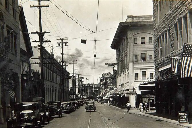 Historical Tour of Downtown Honolulu in Red Light District - Starting at 1154 Fort St, where policing met check-ins