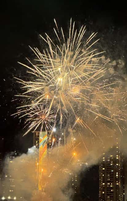 Honolulu: 1-Hour Friday Night Fireworks Cruise with Drinks - Where you board: Kewalo Basin Harbor and Slip F23