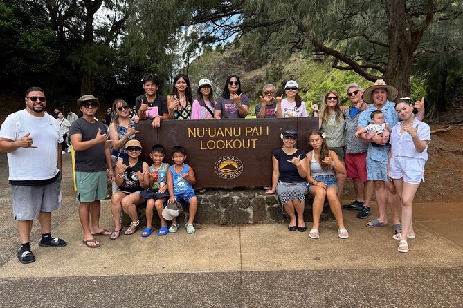 Honolulu Airport Shuttle & Circle Island Tour - Waimanalo break and the windy truth of Nu‘uanu Pali