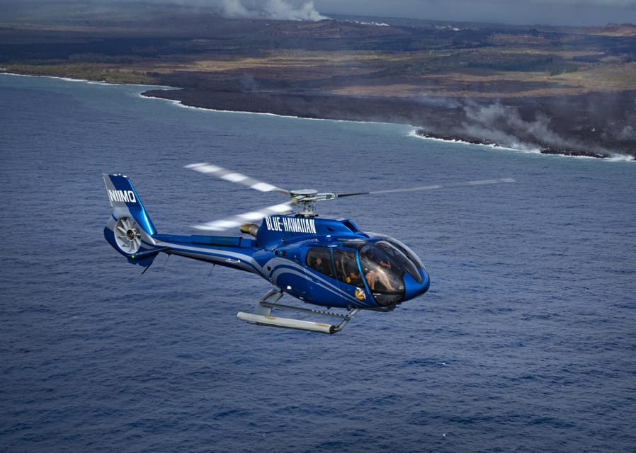 Honolulu: Blue Skies of Oahu Helicopter Tour - Waikiki turquoise reefs, Hanauma Bay, and Waimanalo: the coastline photo-op run
