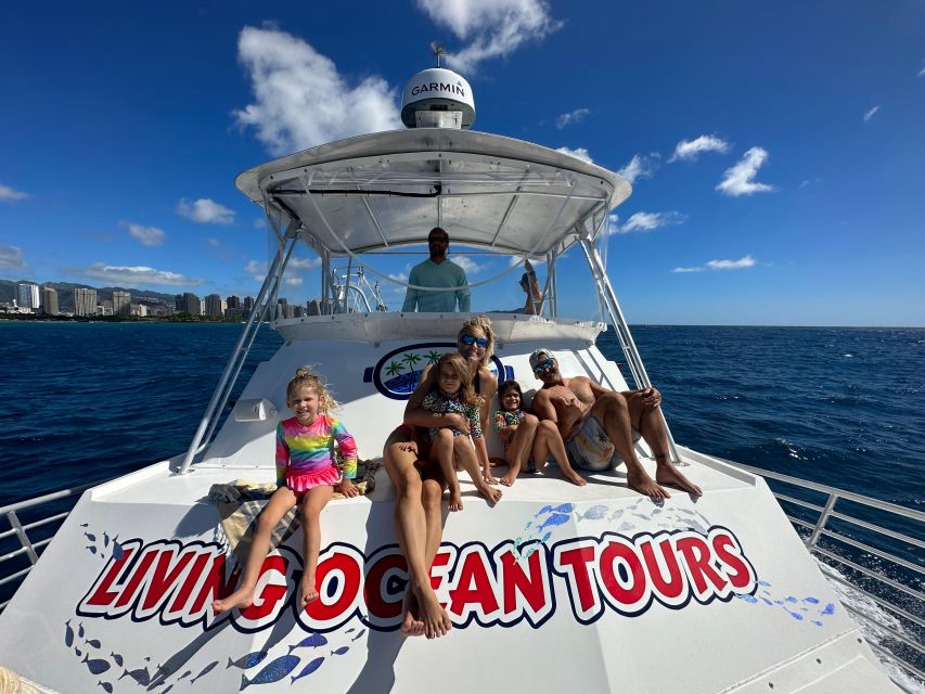 Honolulu: Deluxe Waikiki Snorkel and Wildlife Cruise - Waikiki Beach reef time: snorkeling, the trampoline, and 1.5 hours to play