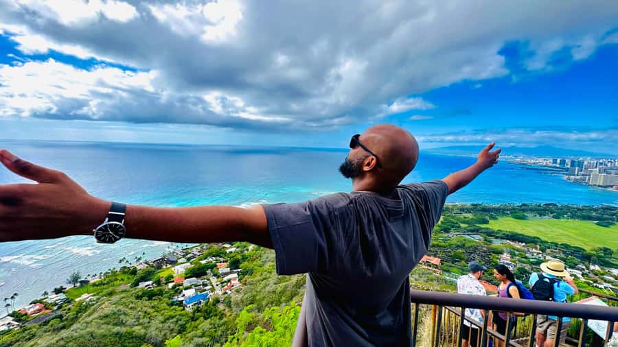 Honolulu: Diamond Head Hike with Transfers - Transfers That Keep the Day Easy (and the Driver Makes It Better)
