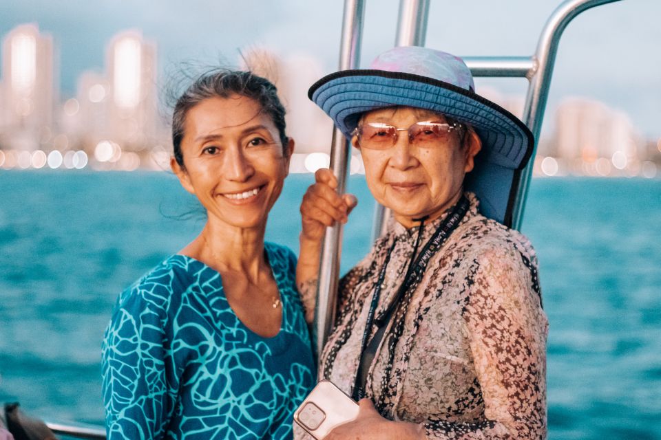 Honolulu: Friday Night Fireworks Cruise with Music - Who This Fits Best (and Who Should Skip It)