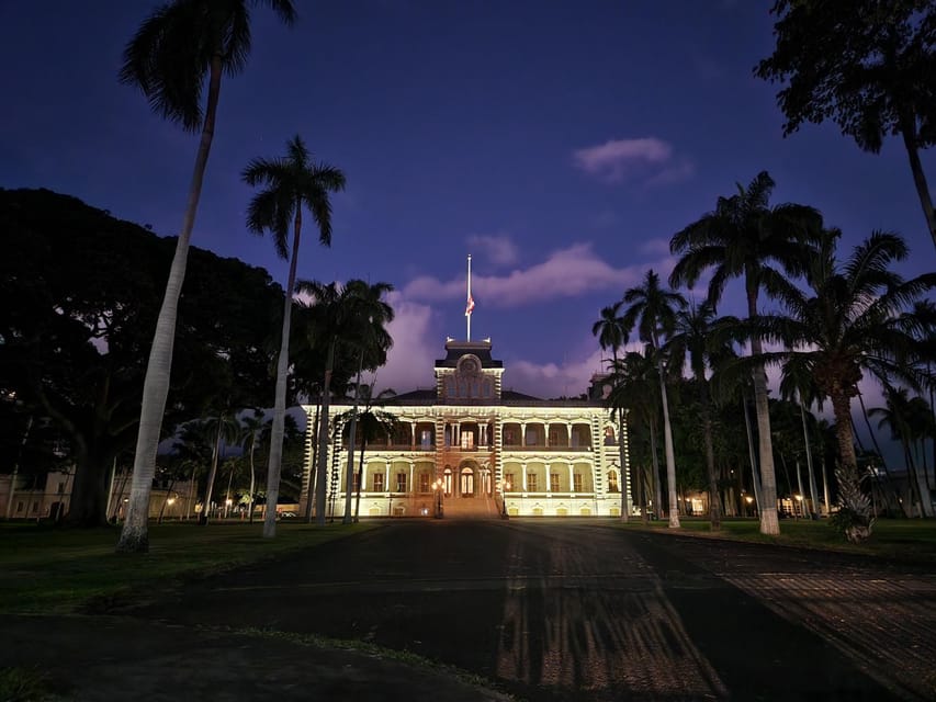 Honolulu: Ghosts of Old Honolulu Walking Tour - Lopaka Kapanui Brings the Stories to Life